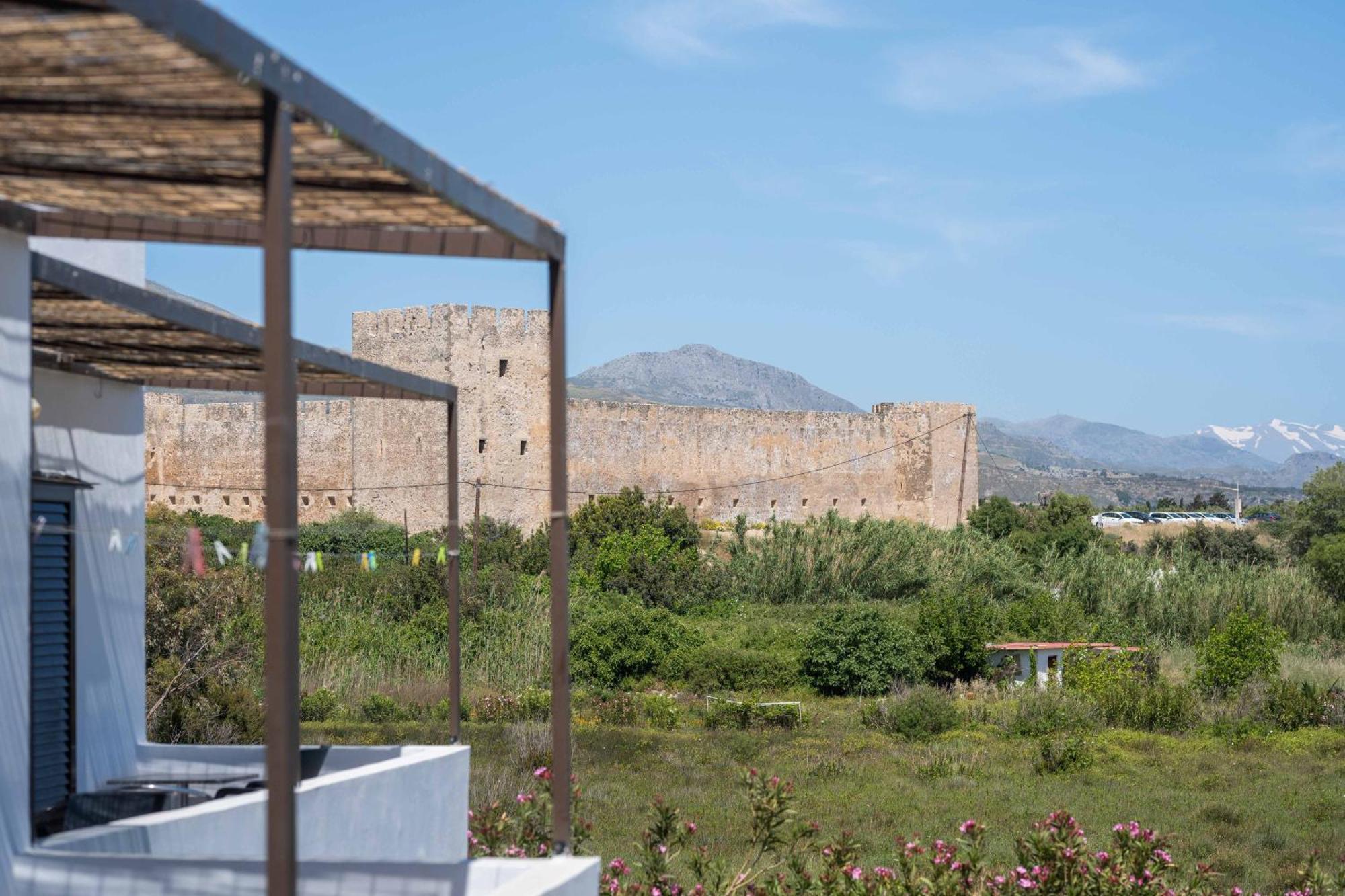 Mylos Chrissi Akti Chania Exterior foto
